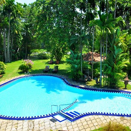 בנטוטה Ayubowan Swiss Lanka Bungalow Resort מראה חיצוני תמונה