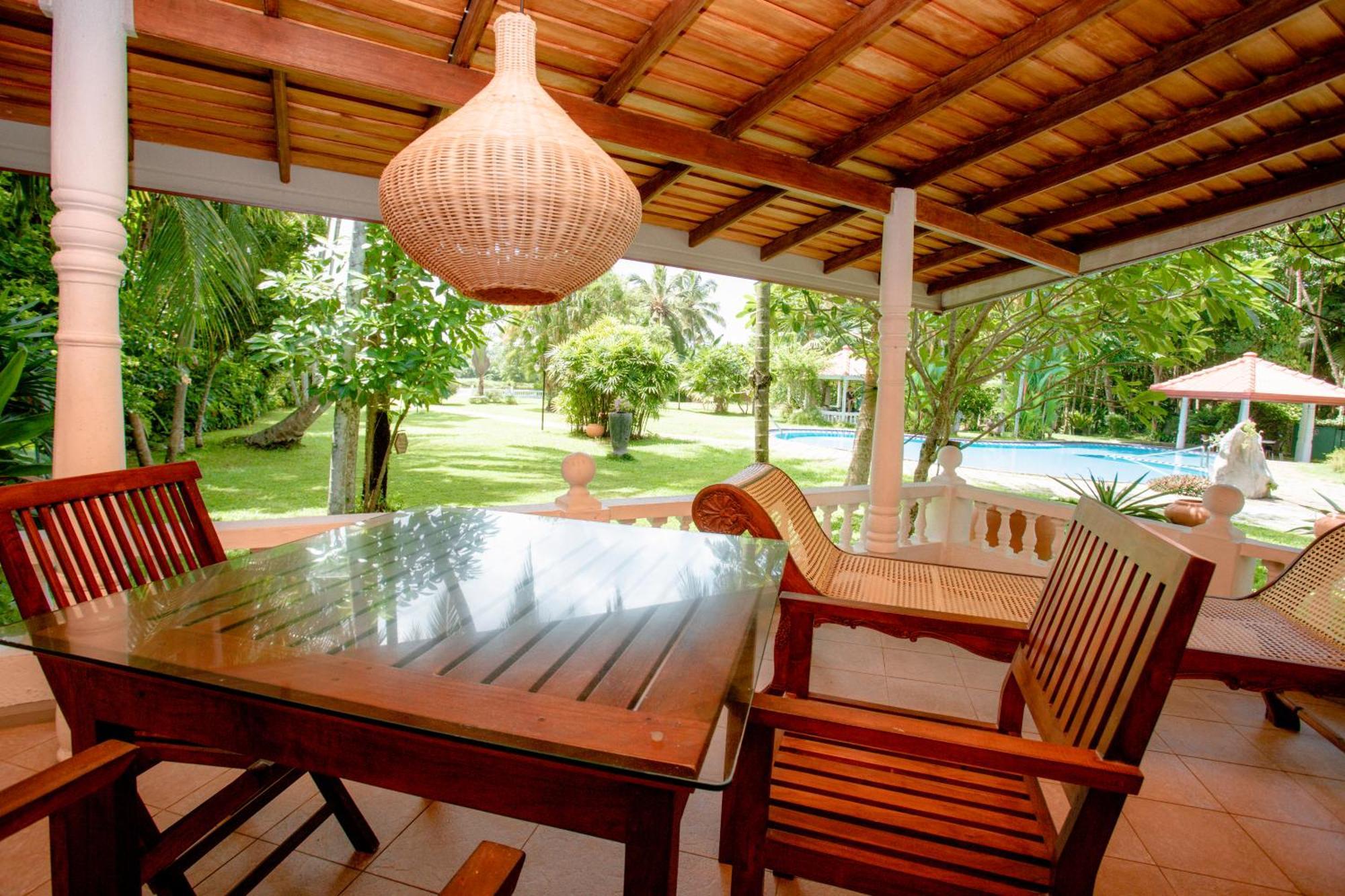 בנטוטה Ayubowan Swiss Lanka Bungalow Resort מראה חיצוני תמונה