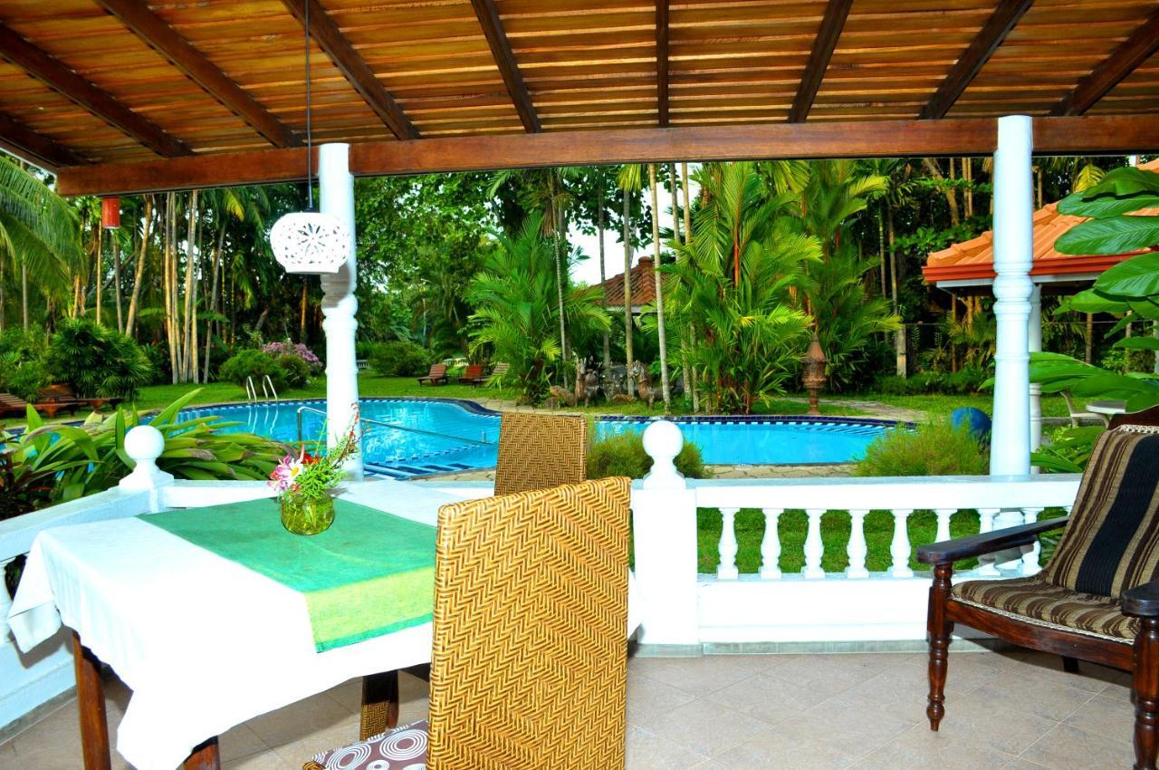בנטוטה Ayubowan Swiss Lanka Bungalow Resort מראה חיצוני תמונה